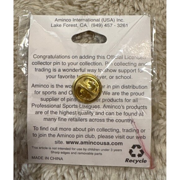 Toronto Blue Jays Pin Licensed Collector By Aminco - Picture 3 of 5